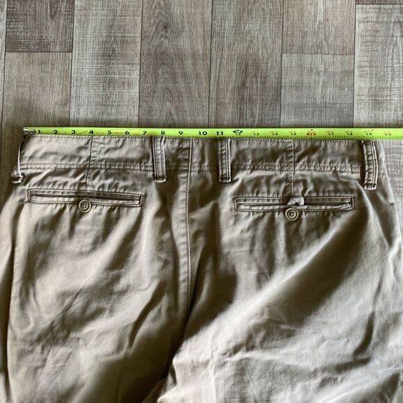 Old Navy Broken-In Khakis Tan Flat Front Pants Mens Size 38x32 - Picture 7 of 8